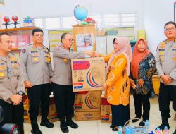 Polda Sumsel Jalankan Program Pemerintah Berikan Makan Sehat Bergizi Gratis Bagi Siswa Sekolah Dasar