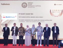 PTBA Sukses Raih Dua Penghargaan di Ajang TOP Human Capital Awards 2024