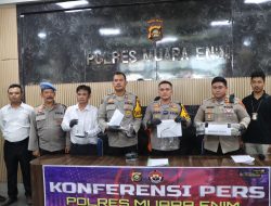 Polres Muara Enim Gelar Konferensi Pers Kasus Pembunuhan Berencana di Desa Payabakal