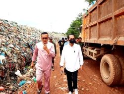 Tanggapi Antrean Panjang Truk Sampah, Wakil Wali Kota Batam Sidak TPA Telaga Punggur