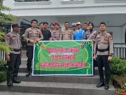 Kapolres Rohil Pimpin Gotong Royong Bersihkan Masjid Nurul Islam