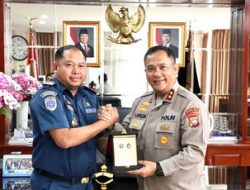 Irjen Pol. Asep Safrudin Kapolda Kepri Sambut Kunjungan KSOP Batam Untuk Perkuat Kordinasi Dalam Menjaga Keamanan Maritim