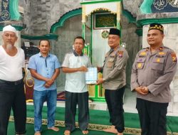 Kapolres Rohil Salurkan Bantuan ke Masjid Al-Kautsar dan Al-Ikhsan