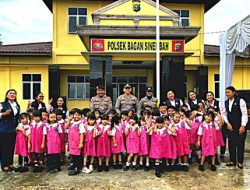 Polsek Bagan Sinembah Sambut Kunjungan TK Ananda, Edukasi Anak tentang Peran Polisi