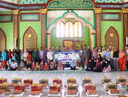 Kapolres Rohil Berbagi Santunan dengan Kaum Dhuafa dan Anak Yatim