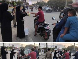 Indah septiani, S.A.B istri wakil bupati Rokan Hilir berbagi takjil gratis kepada masyarakat