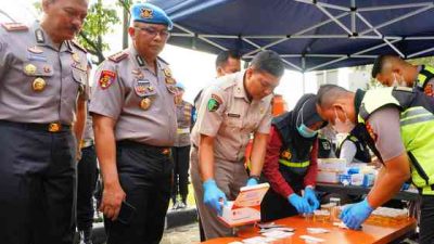 Seluruh Personel Polda Riau hingga Polsek Jalani Tes Urine Serentak