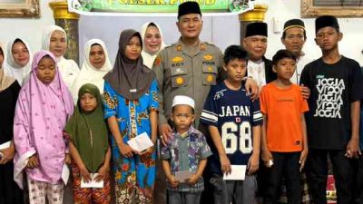 Kapolsek Pujud Gelar Peringatan Nuzulul Qur’an dan Santuni 19 Anak Yatim