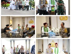 Kapolda Sumsel Shalat Jumat Bersama UAS di Sumatra Selatan 