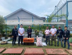 Lapas Muara Enim Terima Bantuan Ayam, Kandang, dan Pakan dari PT TEL, Sekaligus Tinjau Lokasi Pengembangan Kandang