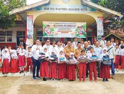 PT. SIA Salurkan Beasiswa dan Perlengkapan Sekolah untuk 57 Siswa SDN 002 Bahtera Makmur