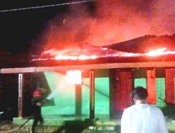 Rumah Pensiunan BUMN di Rokan Hilir Terbakar Dini Hari, Kerugian Ditaksir Rp500 Juta