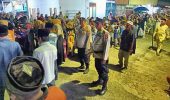 Kapolsek Pujud Pimpin Pengamanan Pawai Obor dan Arus Lalu Lintas Malam Takbir