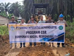 Perbaikan Jalan Desa Bahtera Makmur Lewat Program CSR PT Sinergi Integritas Agroindustri