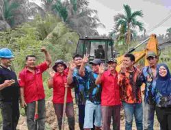 Riasetiawan Nasution Apresiasi Muhamad Ali Nasution, Gotong Royong Jadi Wujud Komitmen Membangun Pasir Putih Utara